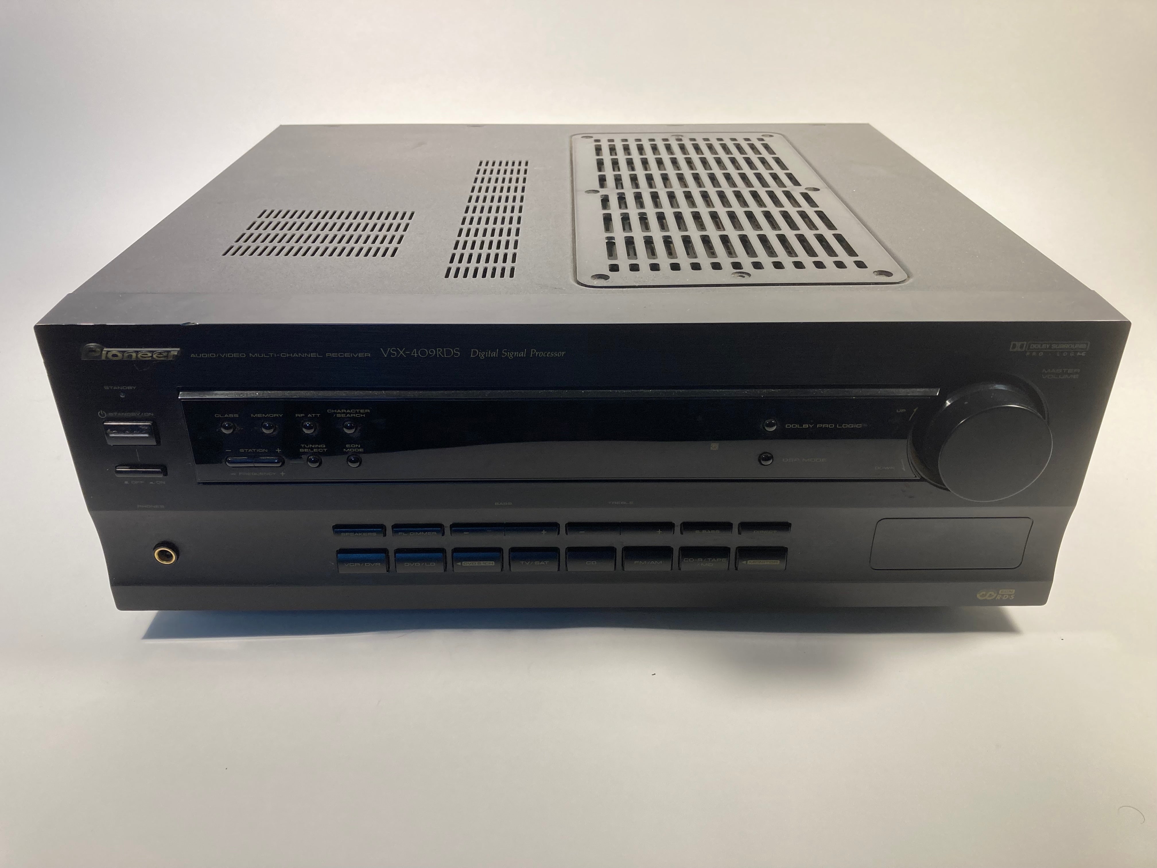 Pioneer VSX-409RDS.