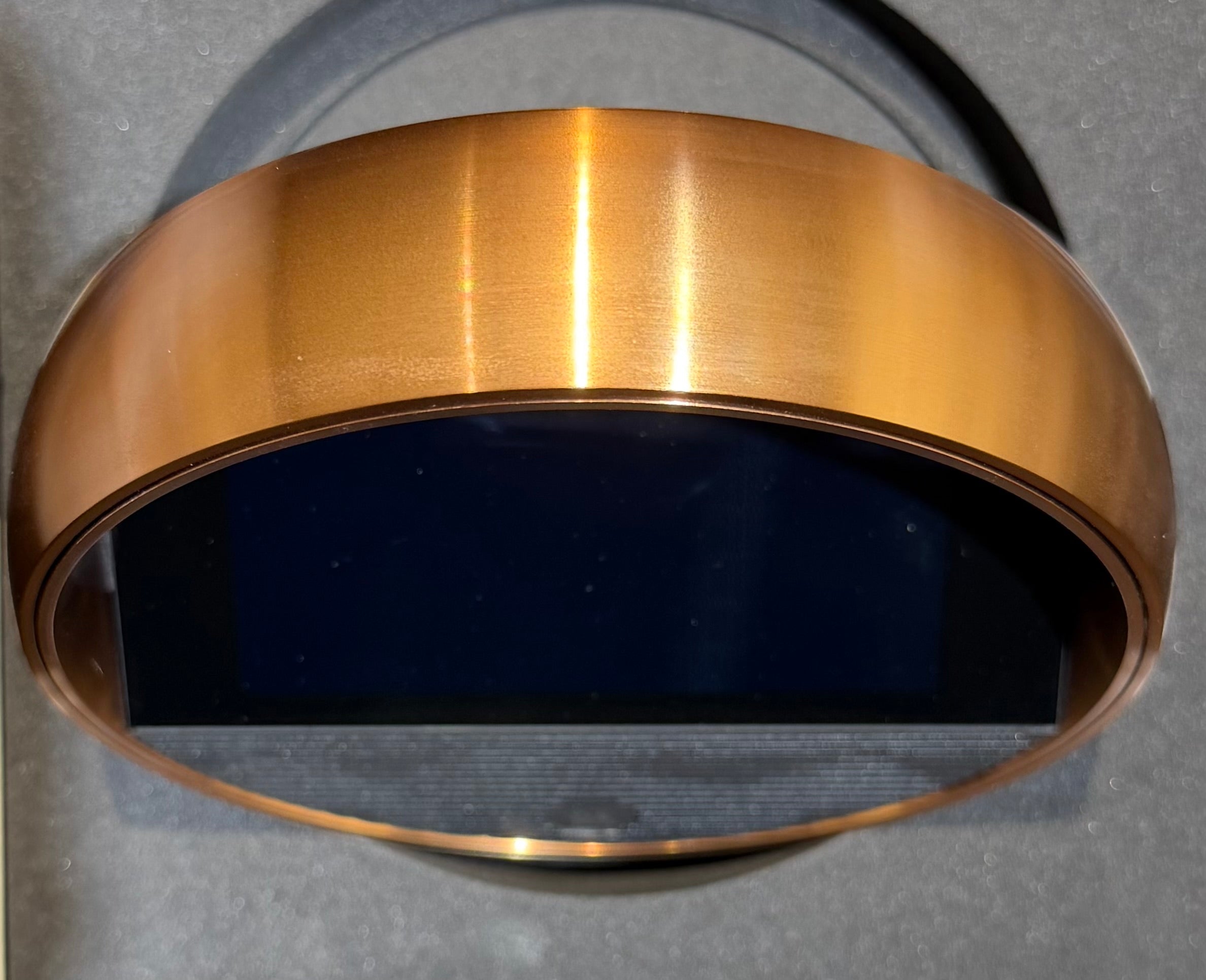 Beoremote Halo Wall Bronze