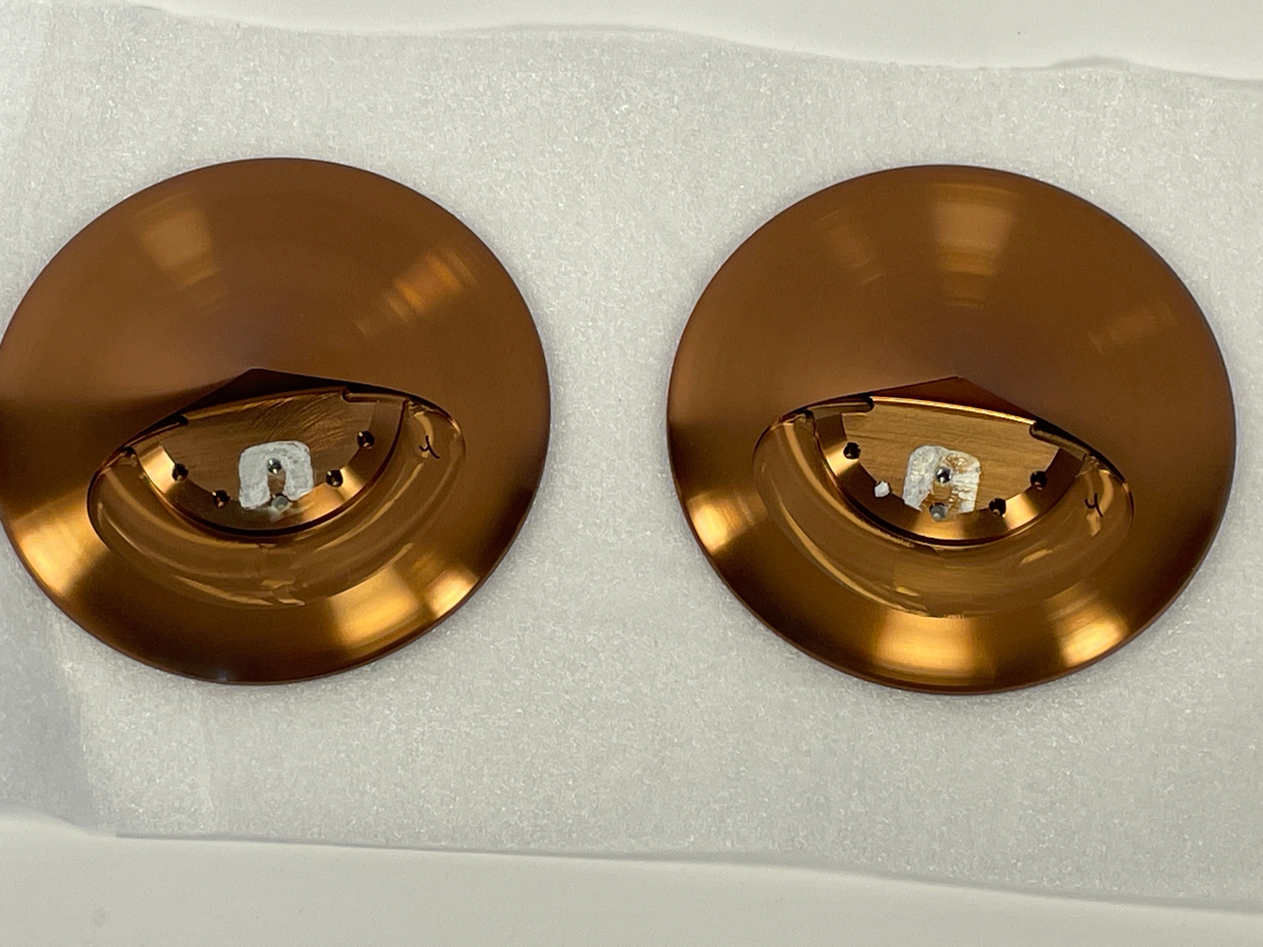 BeoLab 18 Top Bronze