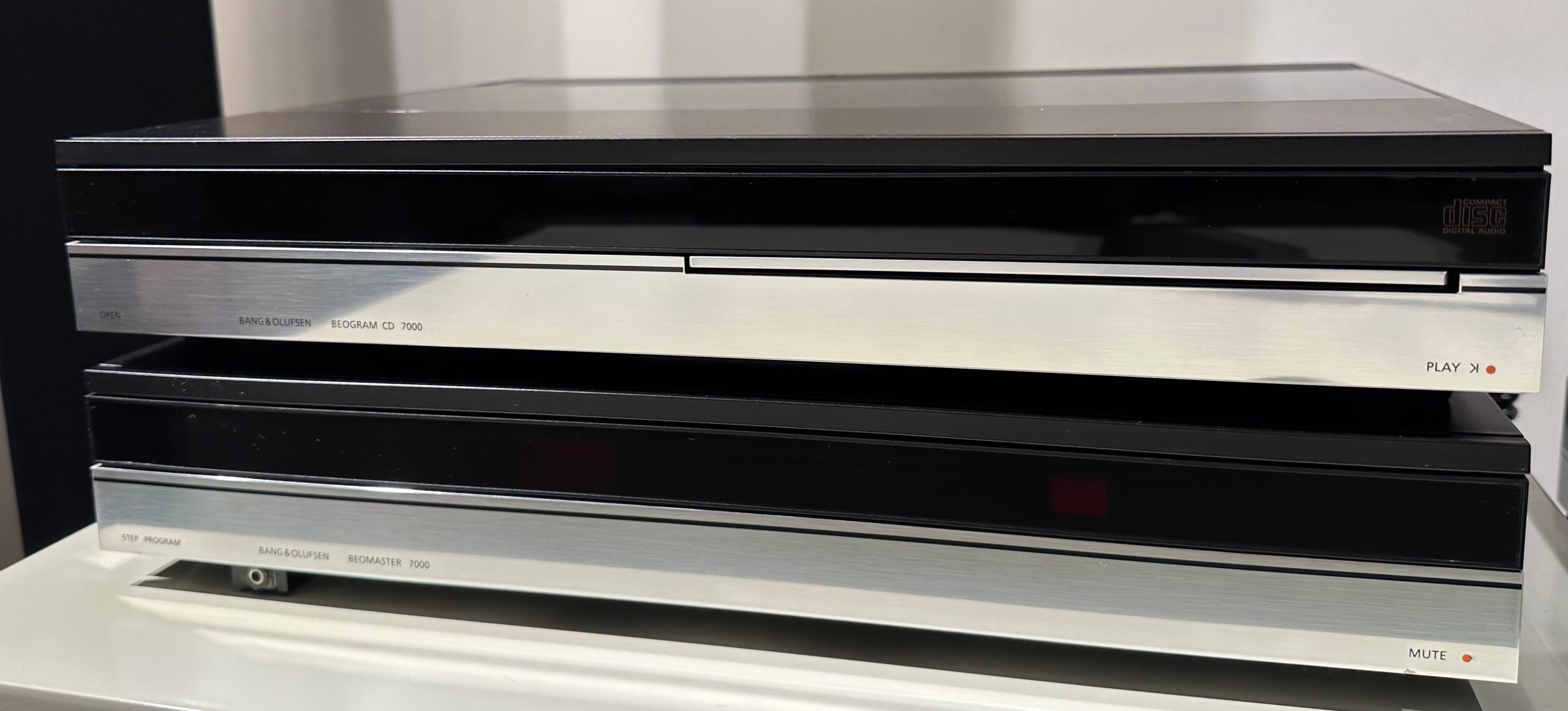 BeoSystem 7000 Beomaster og CD (11038668-10161936)