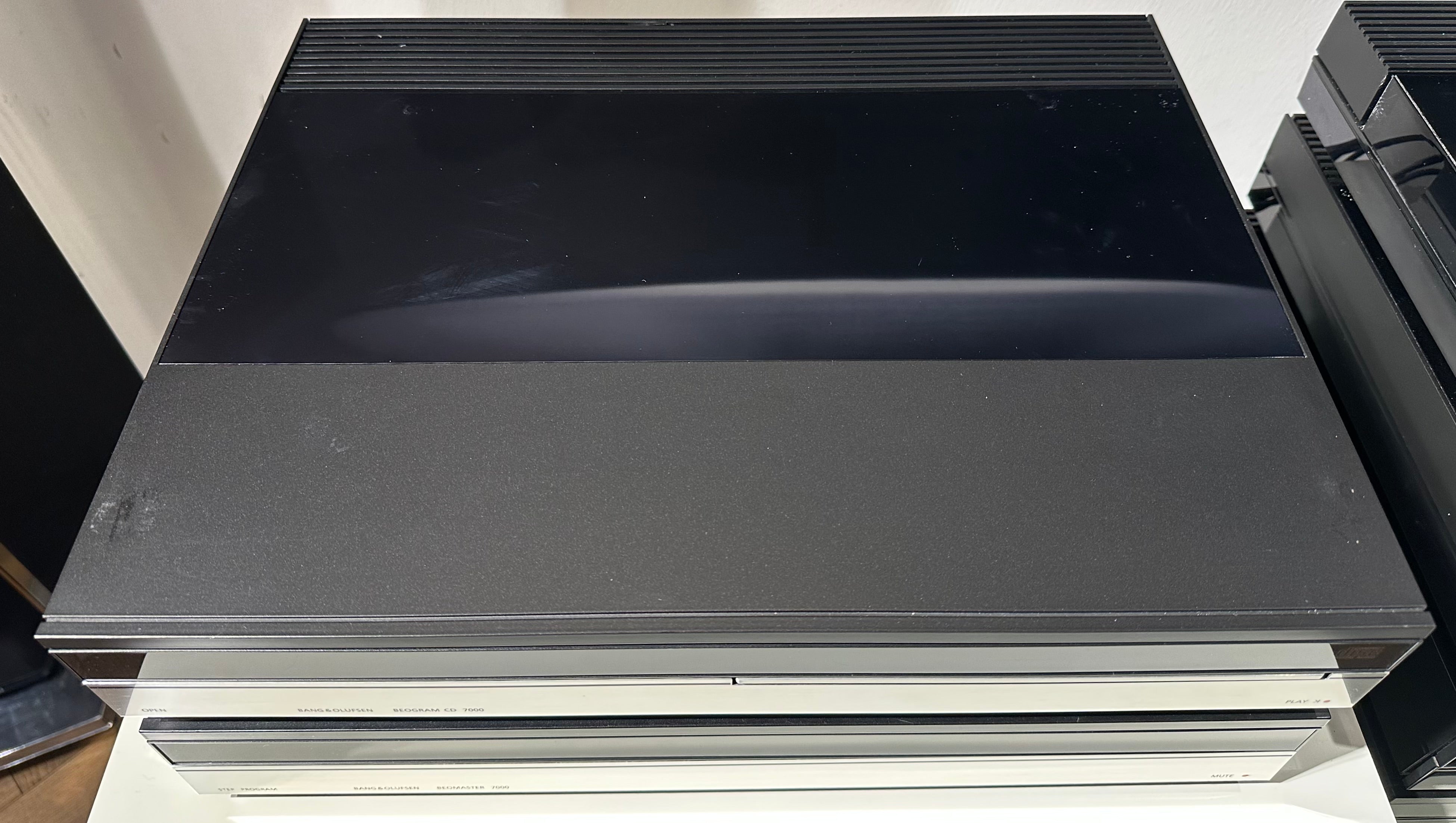 BeoSystem 7000 Beomaster og CD (11038668-10161936)