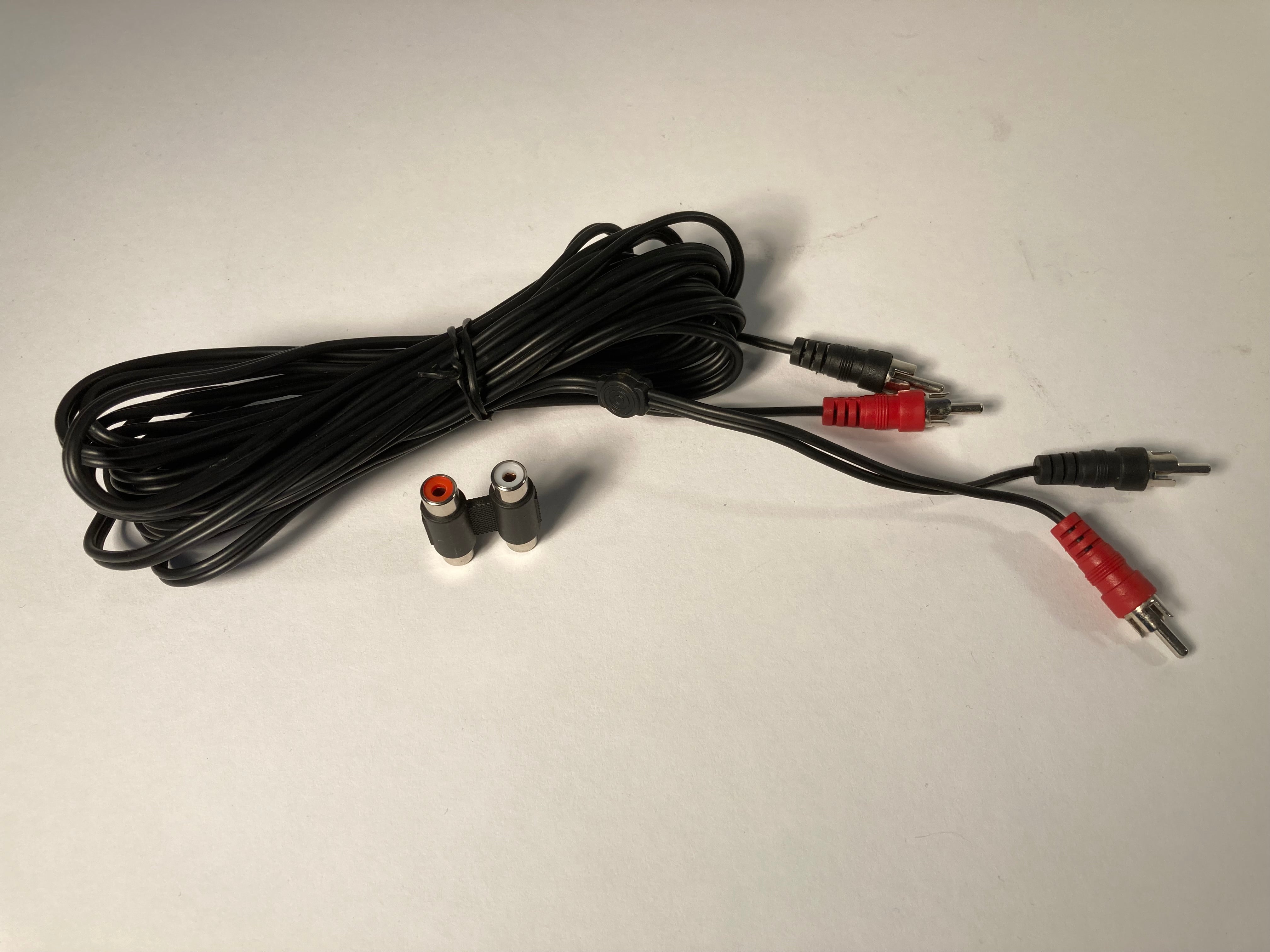 Phono Kabel 5. meter med mellem stik