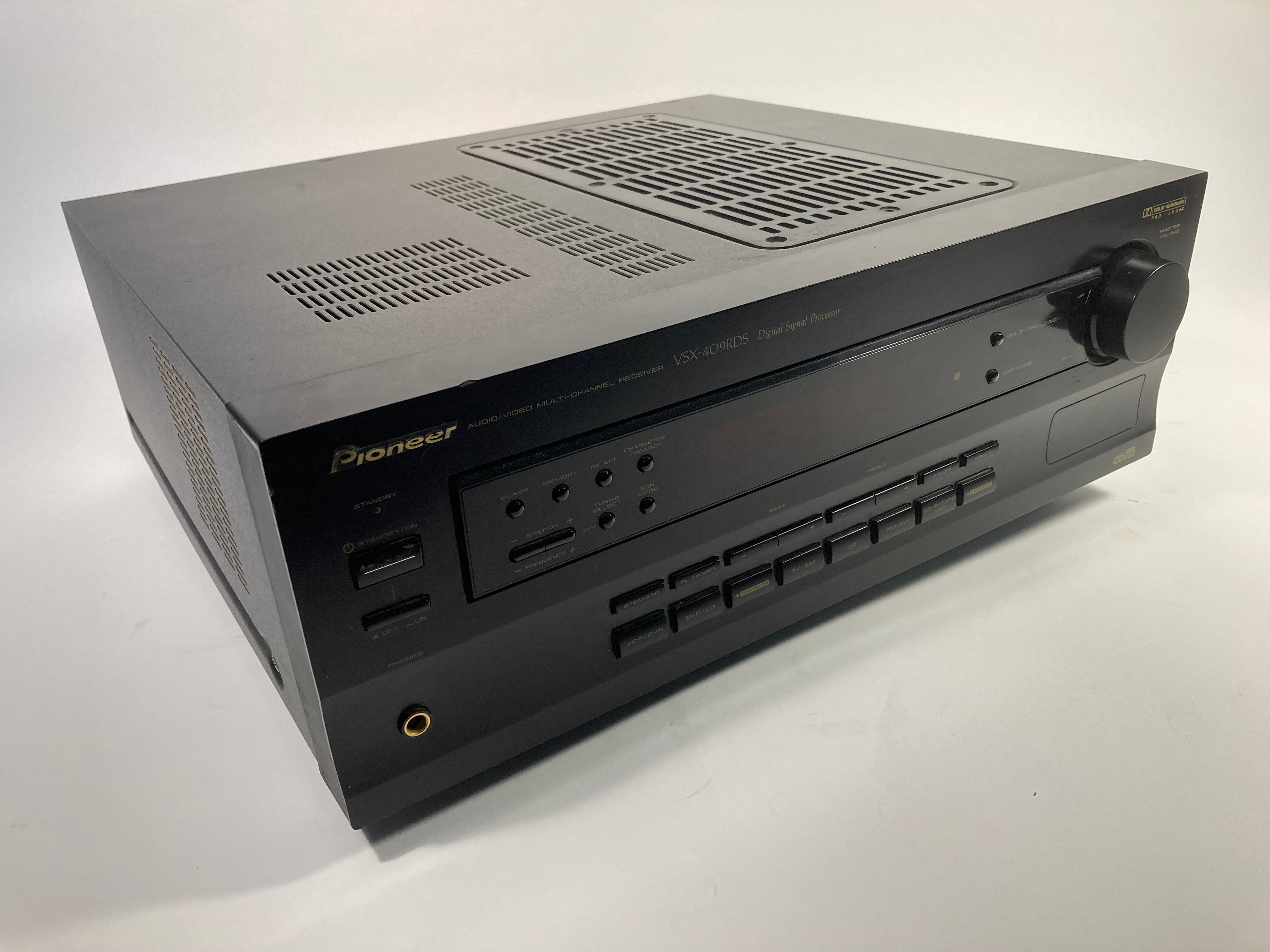 Pioneer VSX-409RDS.