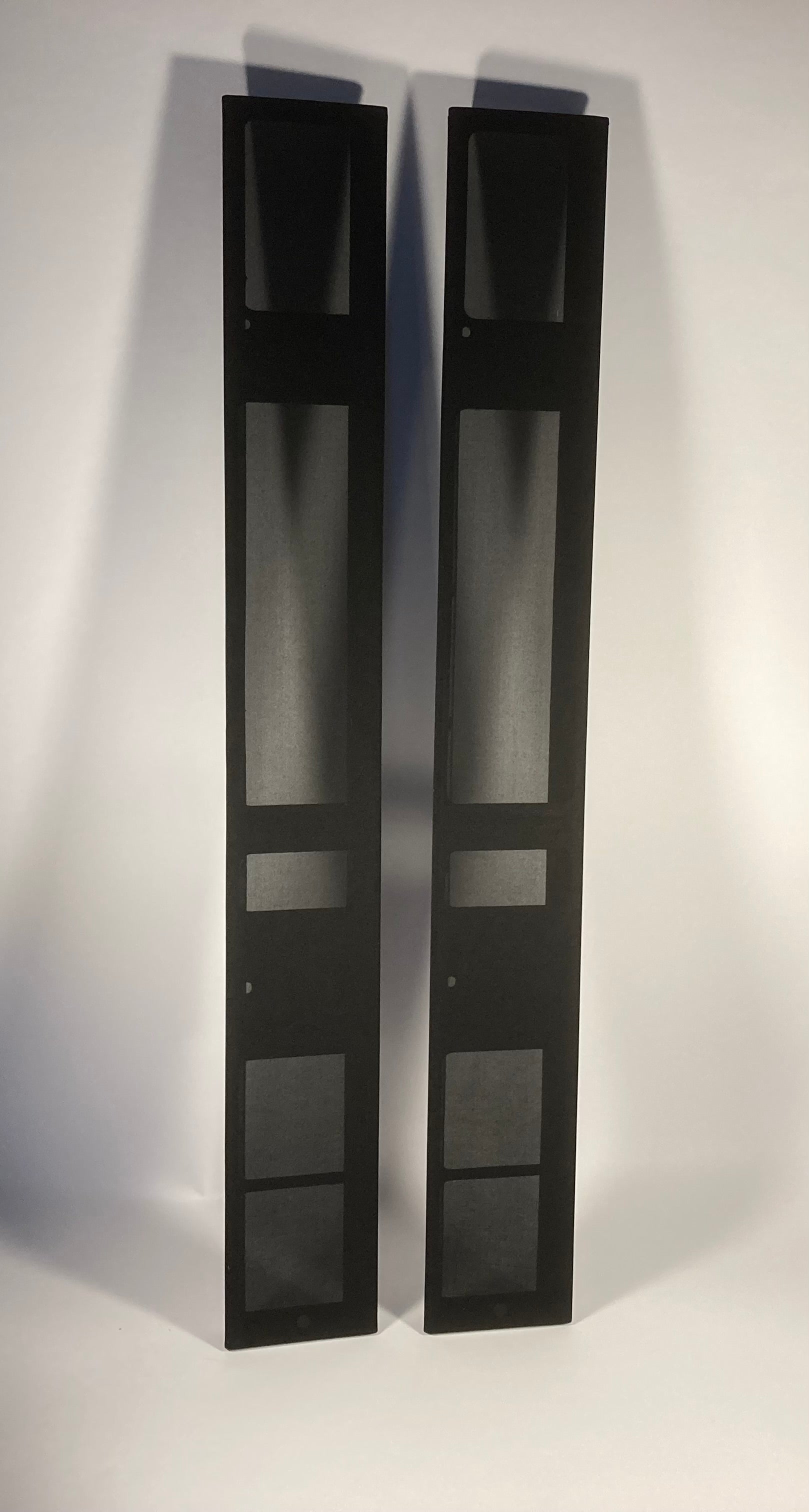 BeoLab 8000 Fronter i  sort