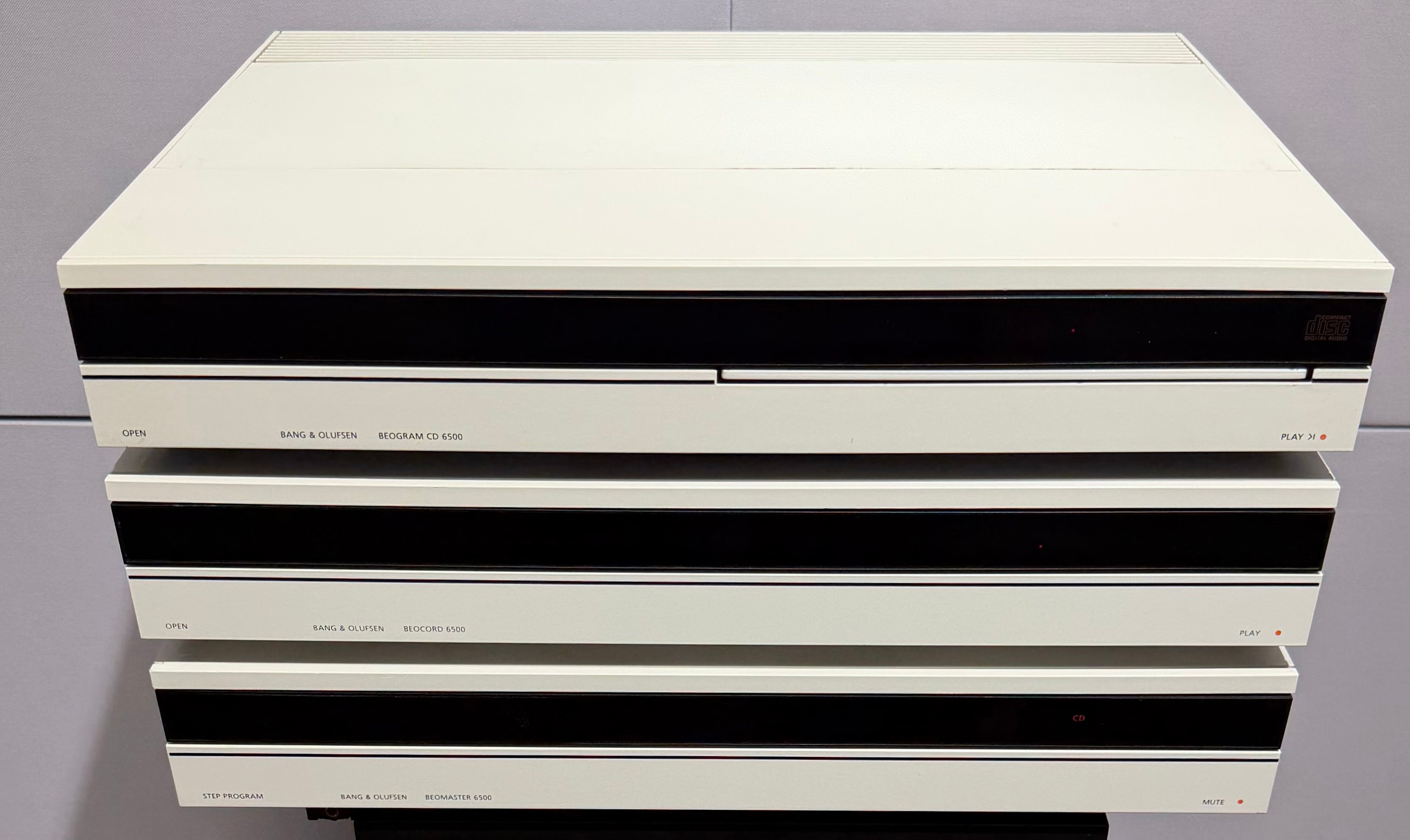 BeoSystem 6500 Hvid (08097125/07186453/08950741)