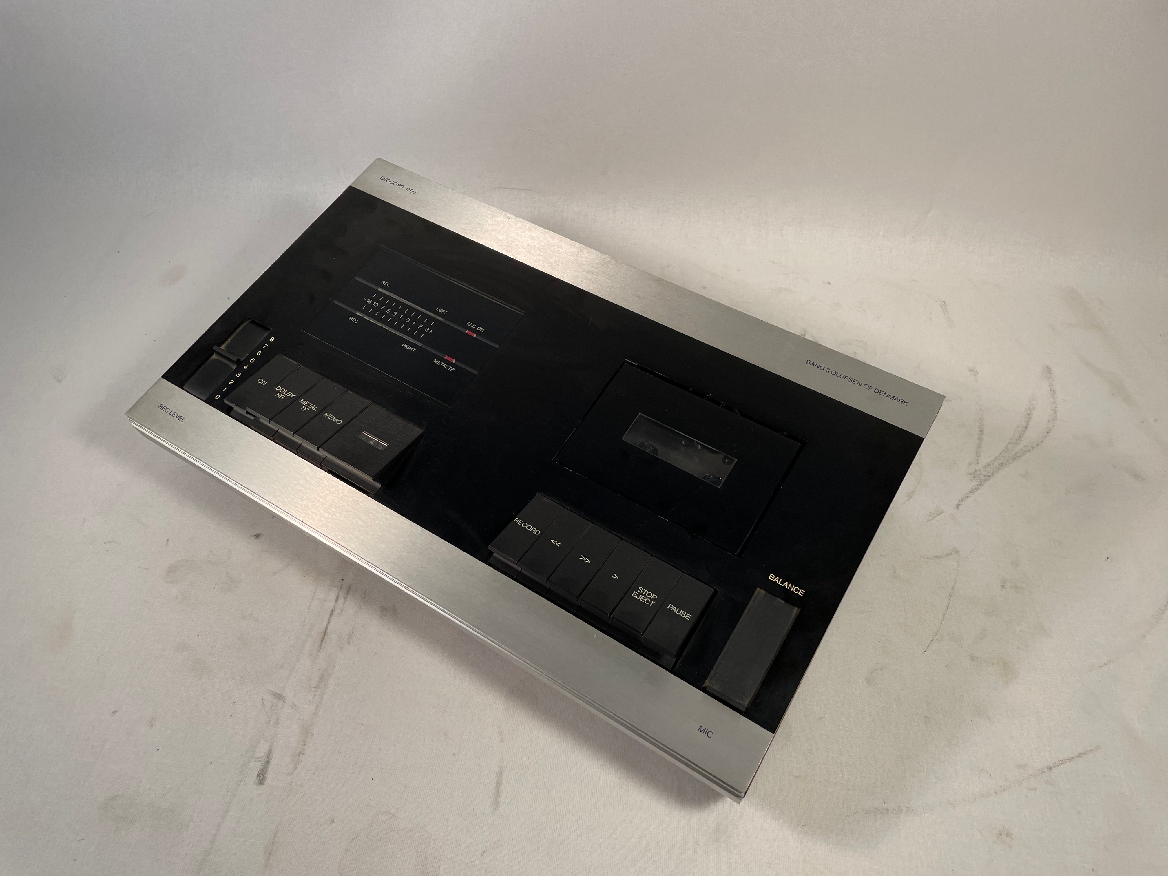 BeoCord 1700