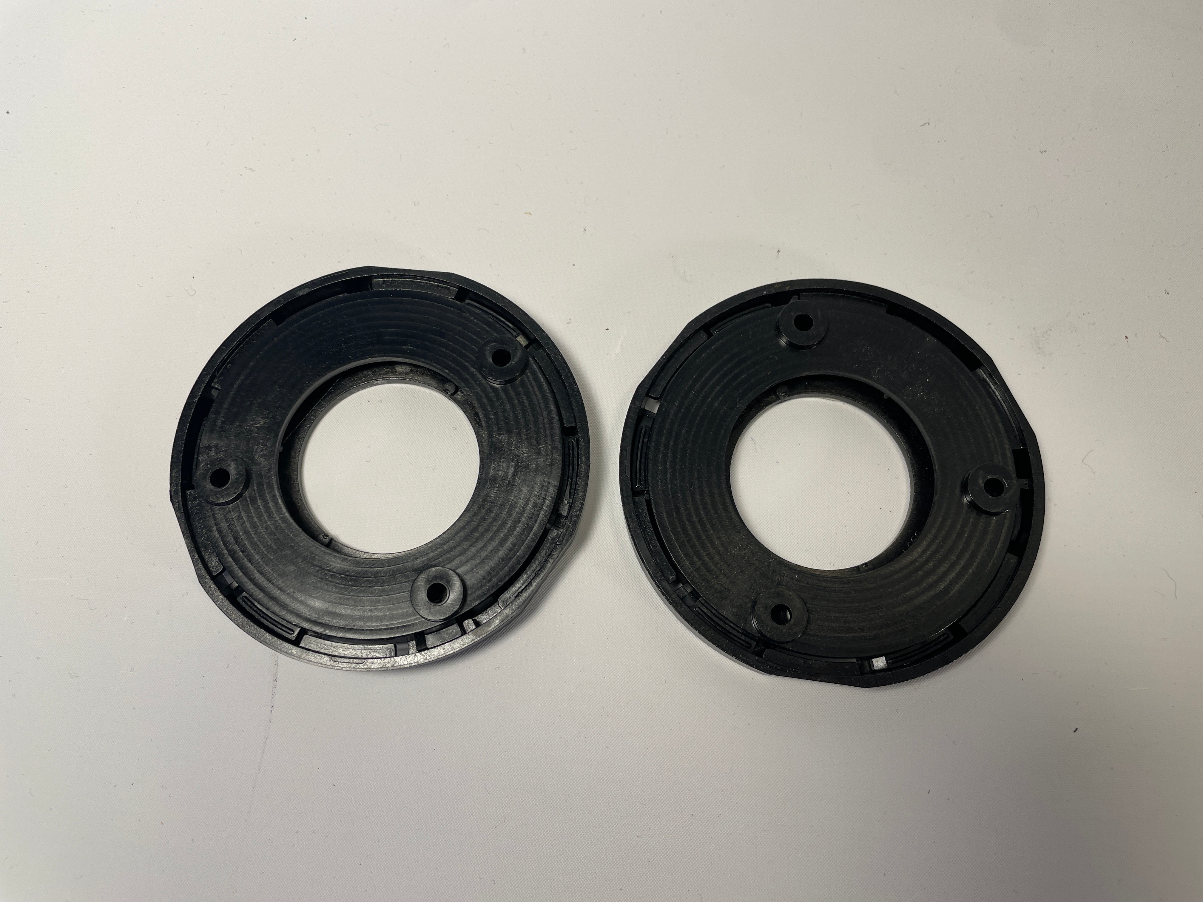 BeoLab 4  Dark Grey (19023104)