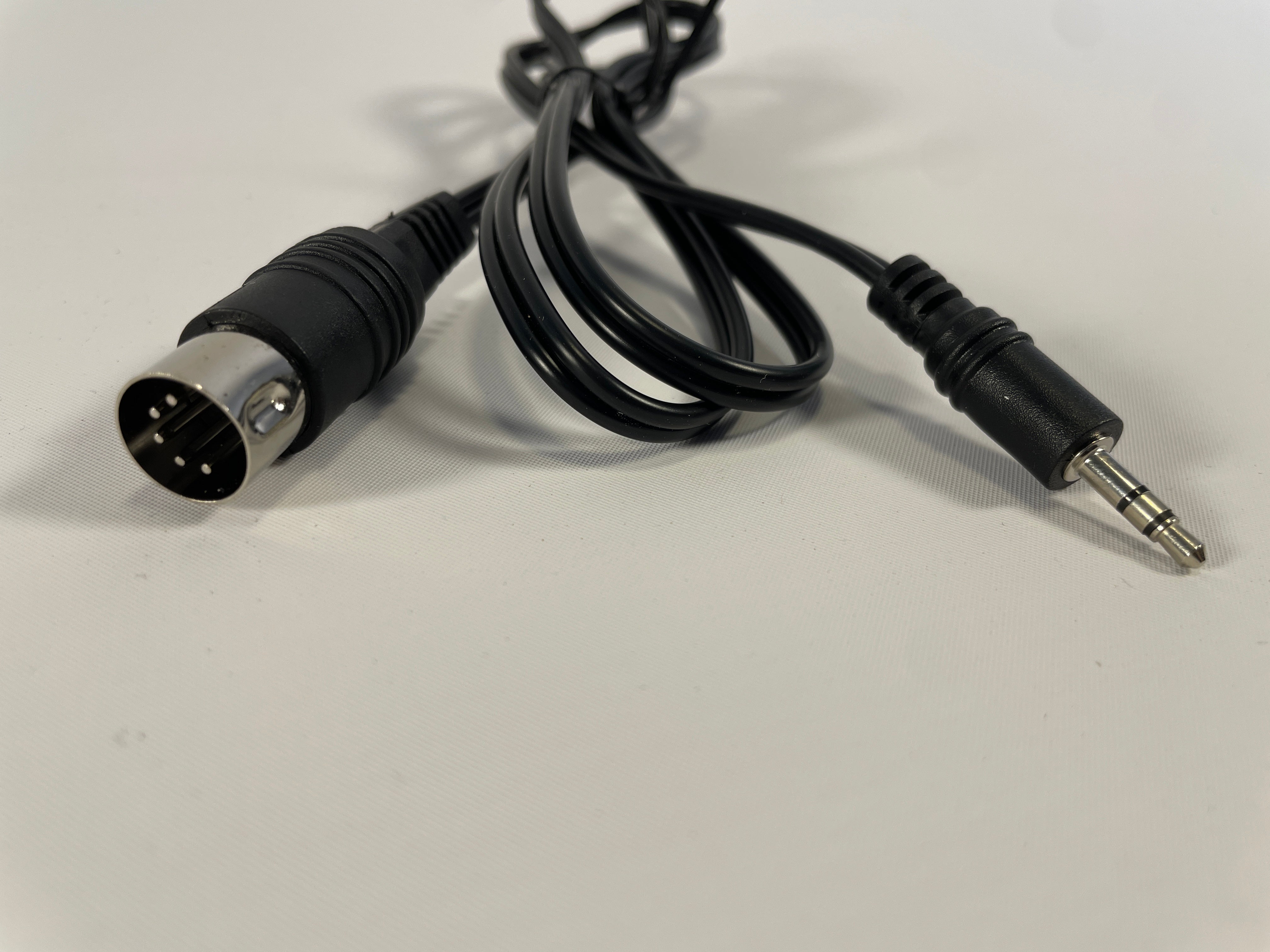Kabel 5 pol Din Han til Mini Jack han