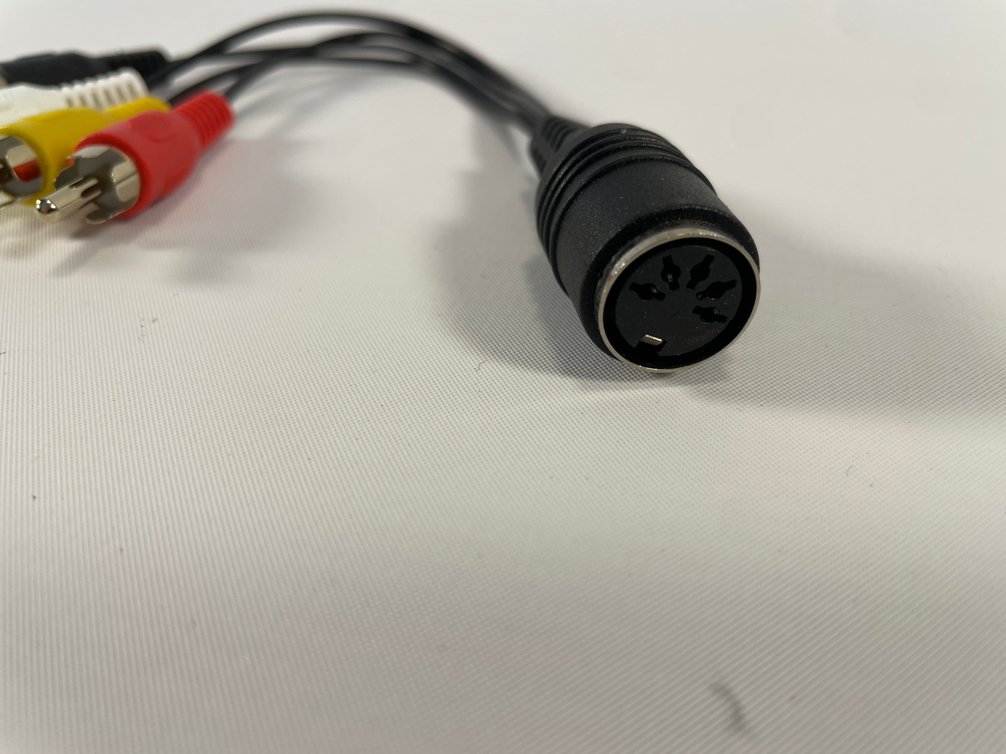 5 Pol DIN Hun til Phono (RCA)