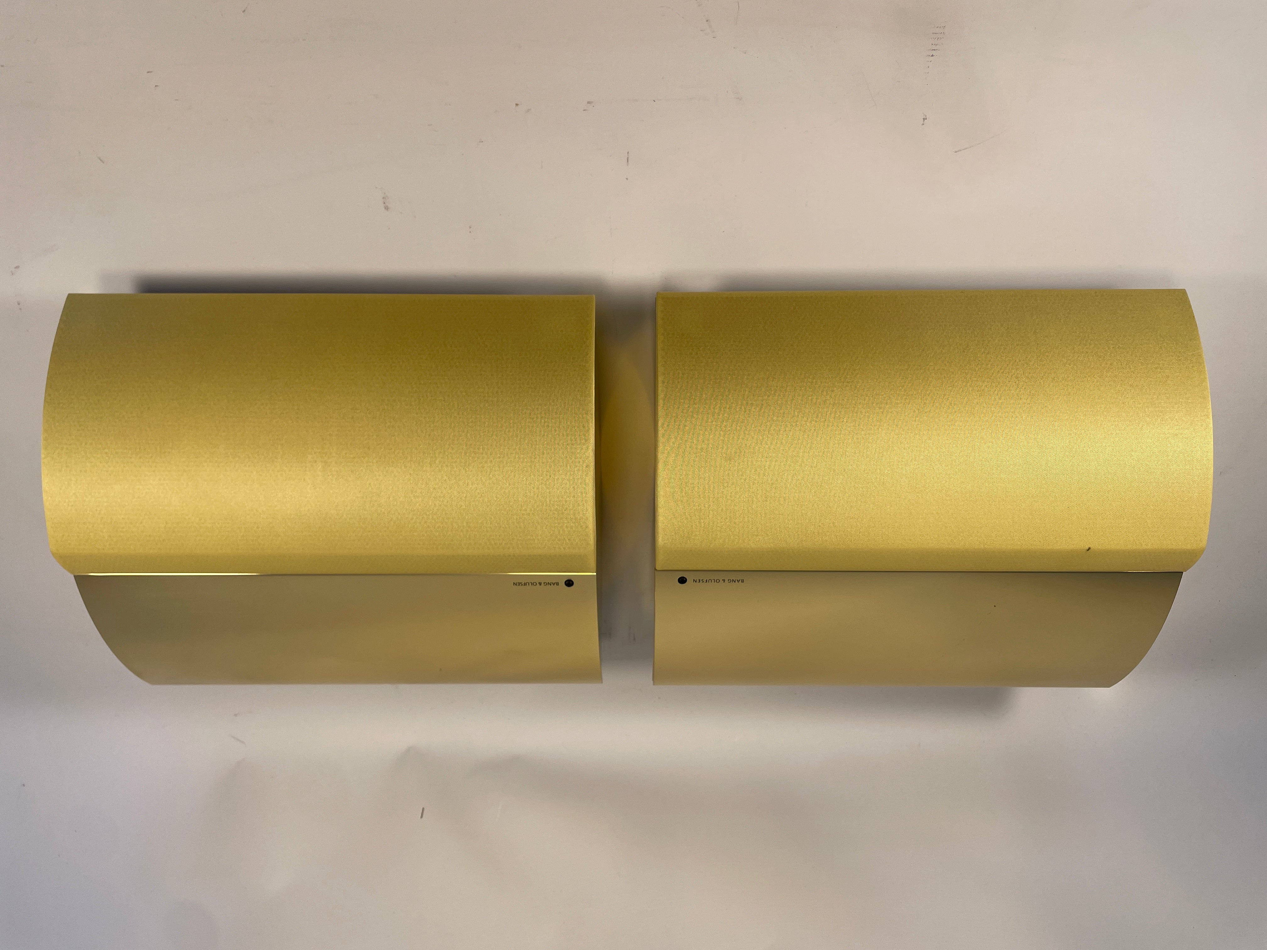 BeoLab 4000 Guld (18074008) RESEVERET HL