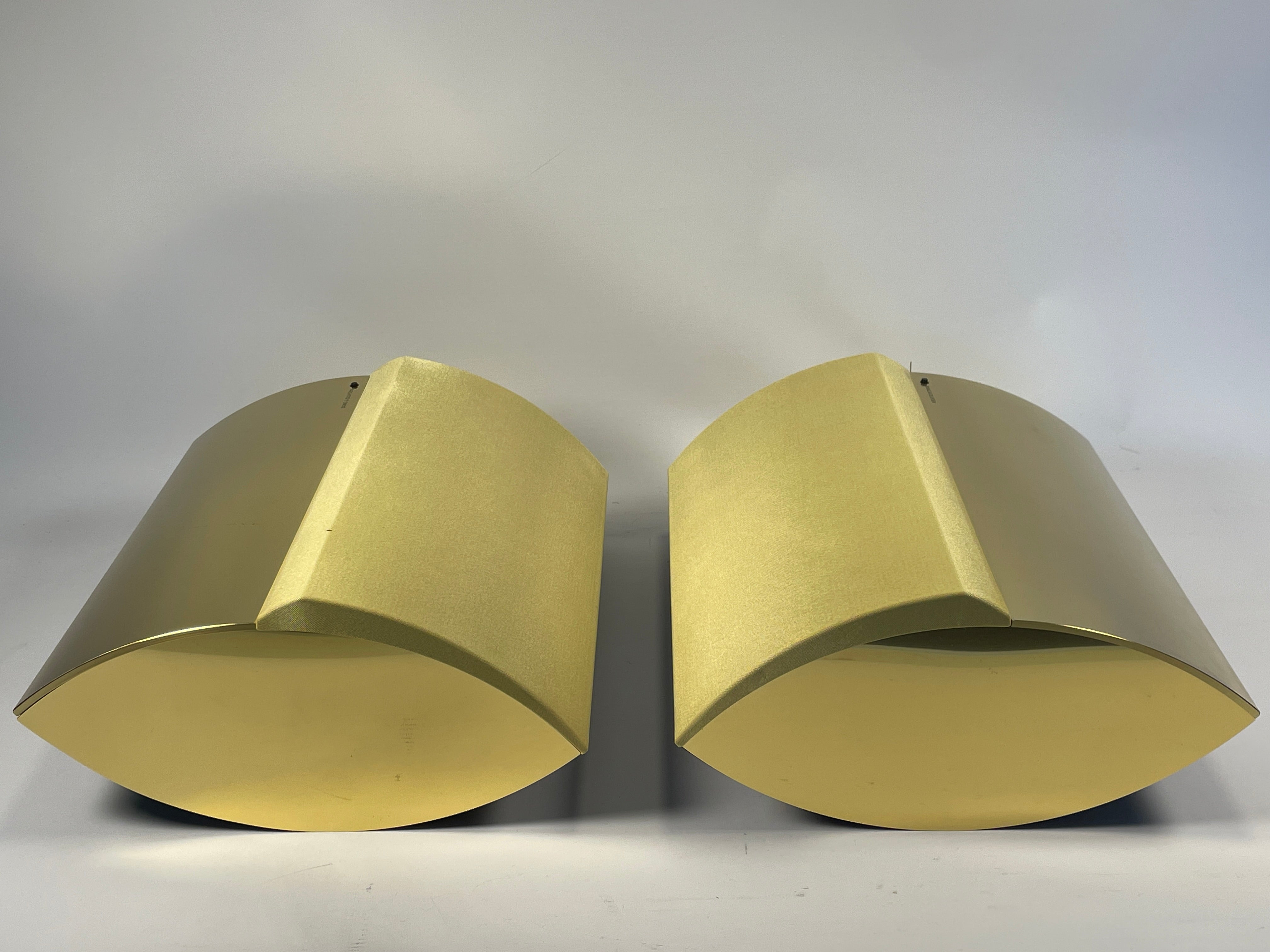 BeoLab 4000 Guld (18074008) RESEVERET HL