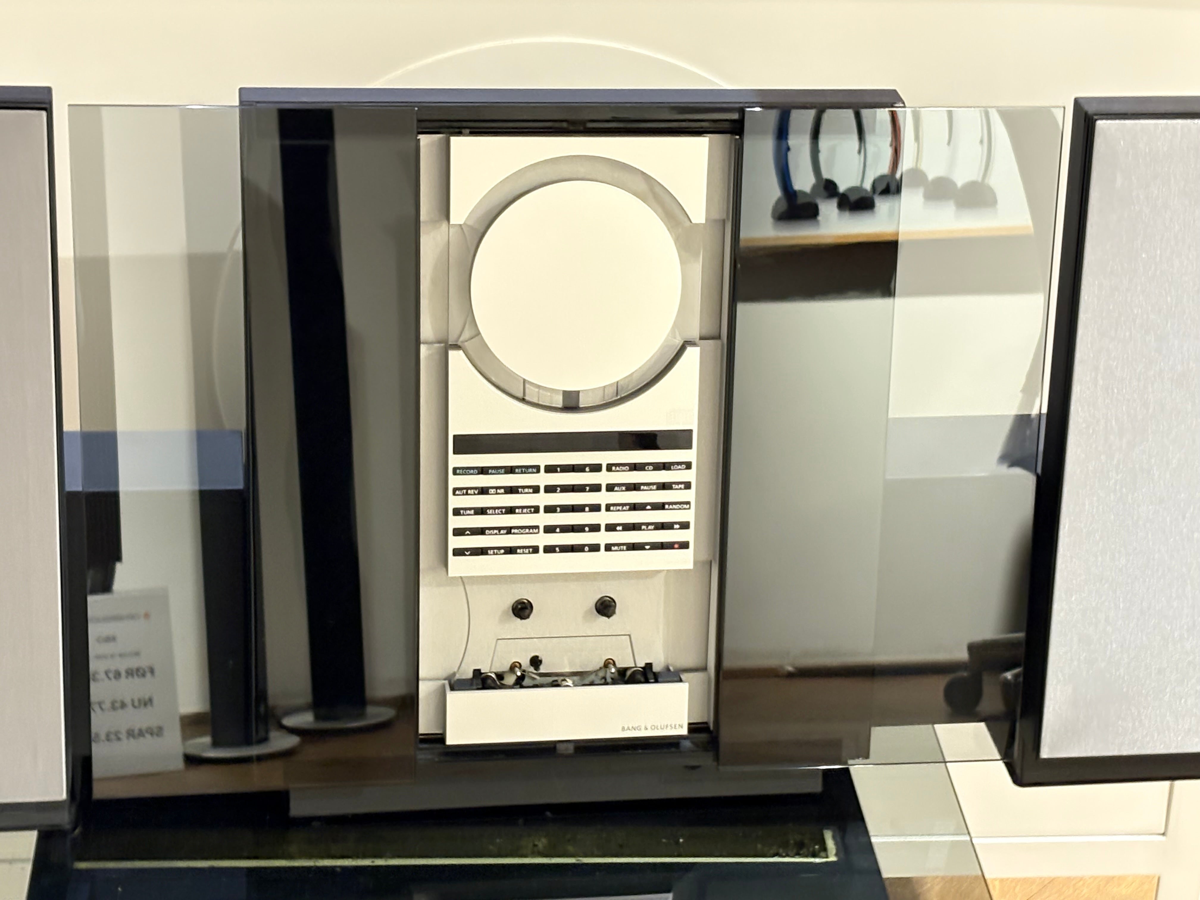 Beosound Ouverture MK II med BeoLab 2500 (16933606)