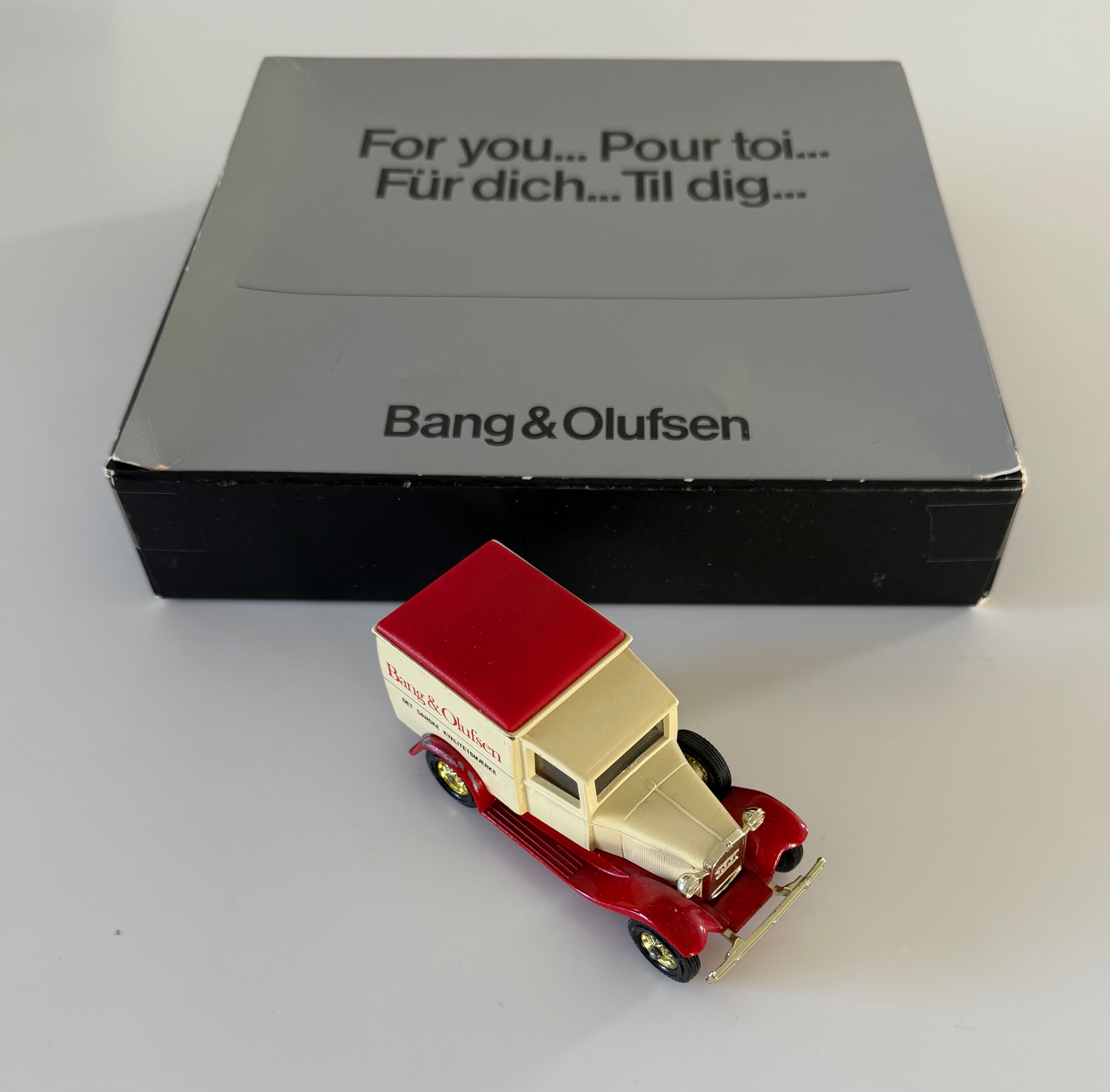 B&O Matchbox Ford Model T Van