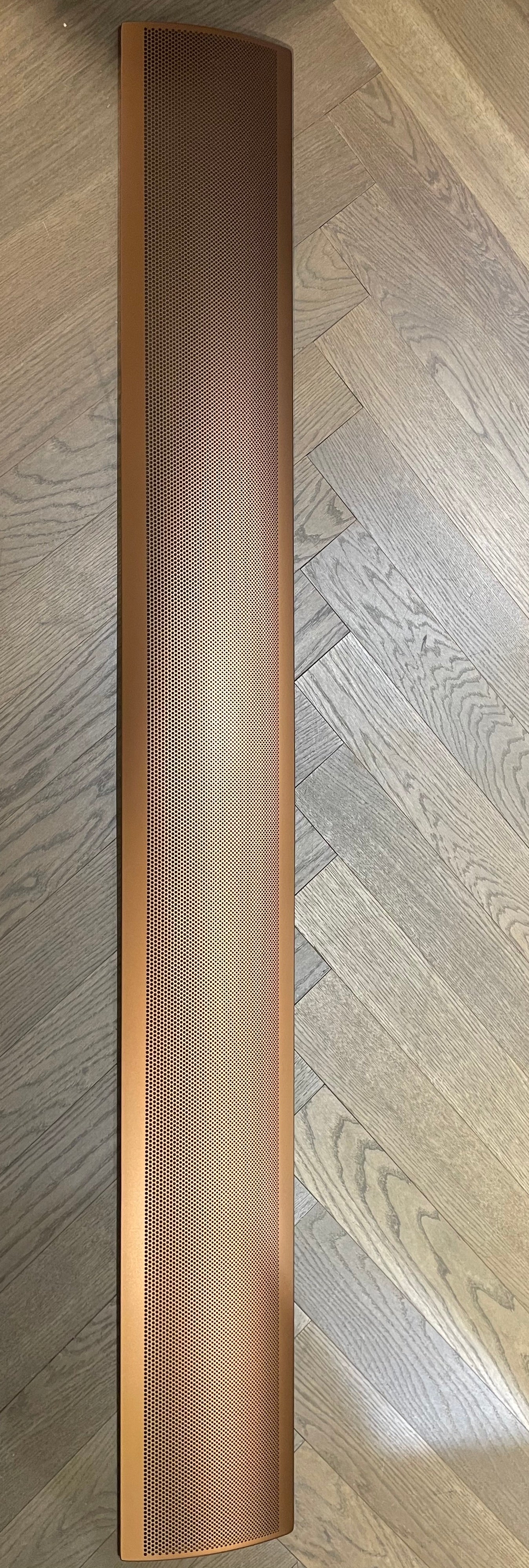 Front BeoVision Eclipse 65"  Bronze