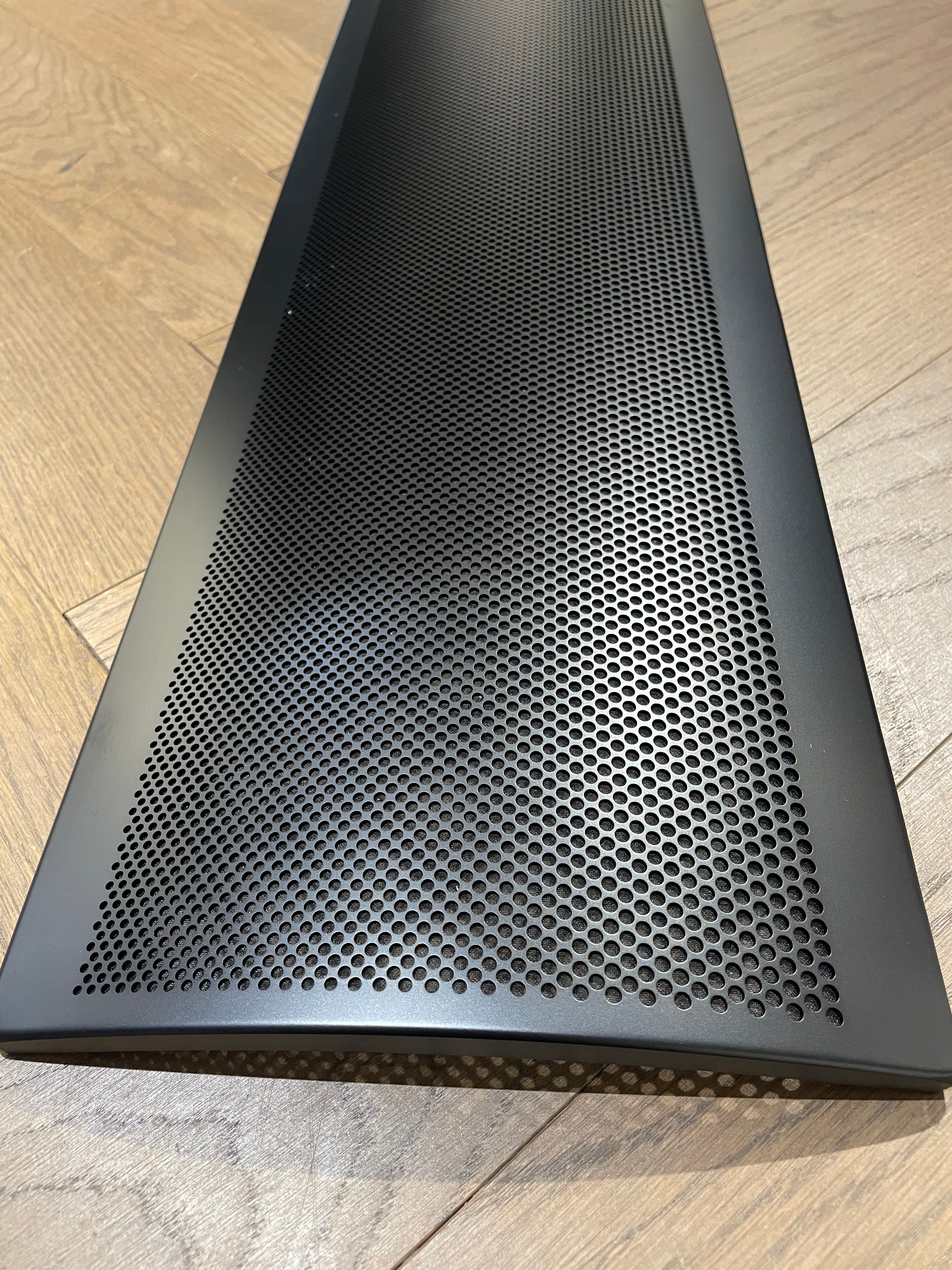 Front BeoVision Eclipse 55" aluminium / black