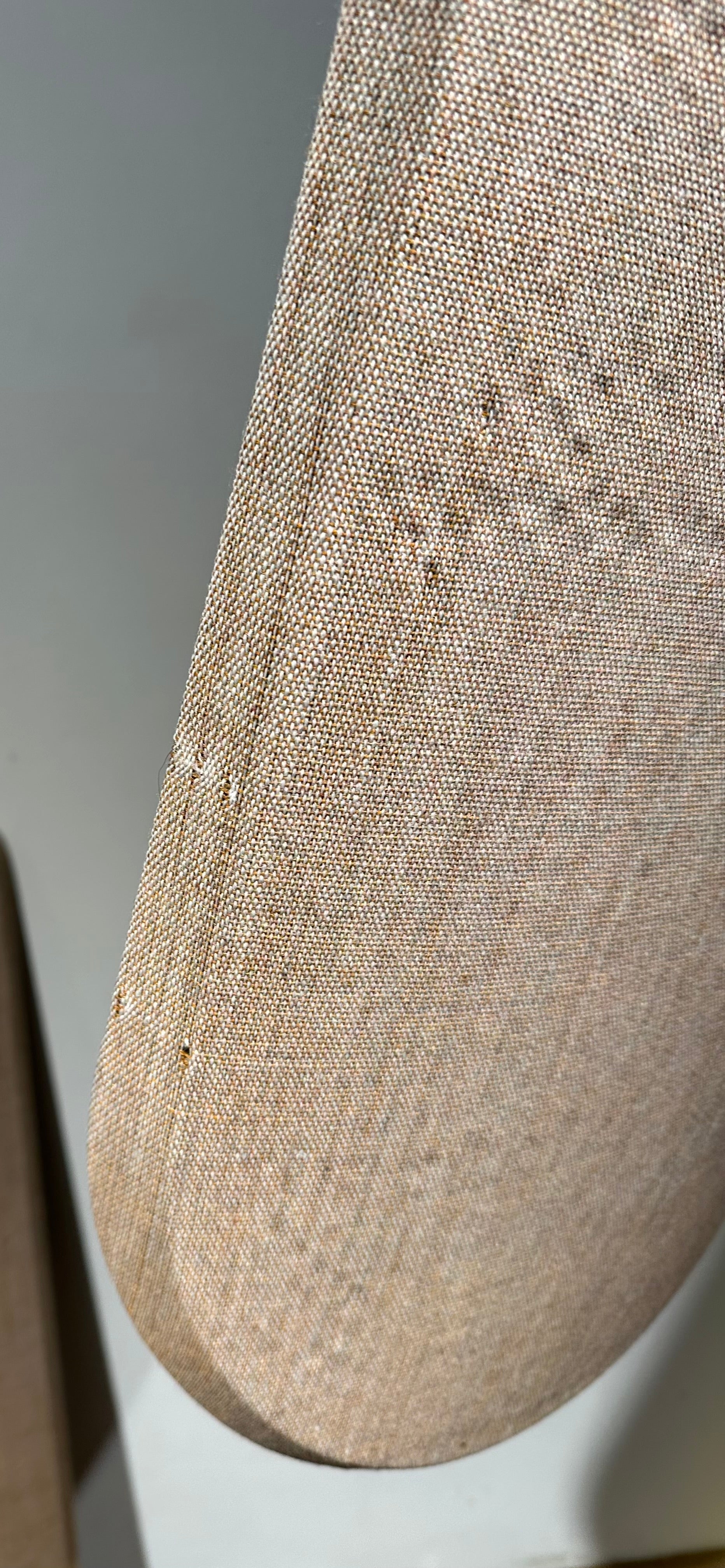 BeoLab 50 Frontstof Warm Taupe