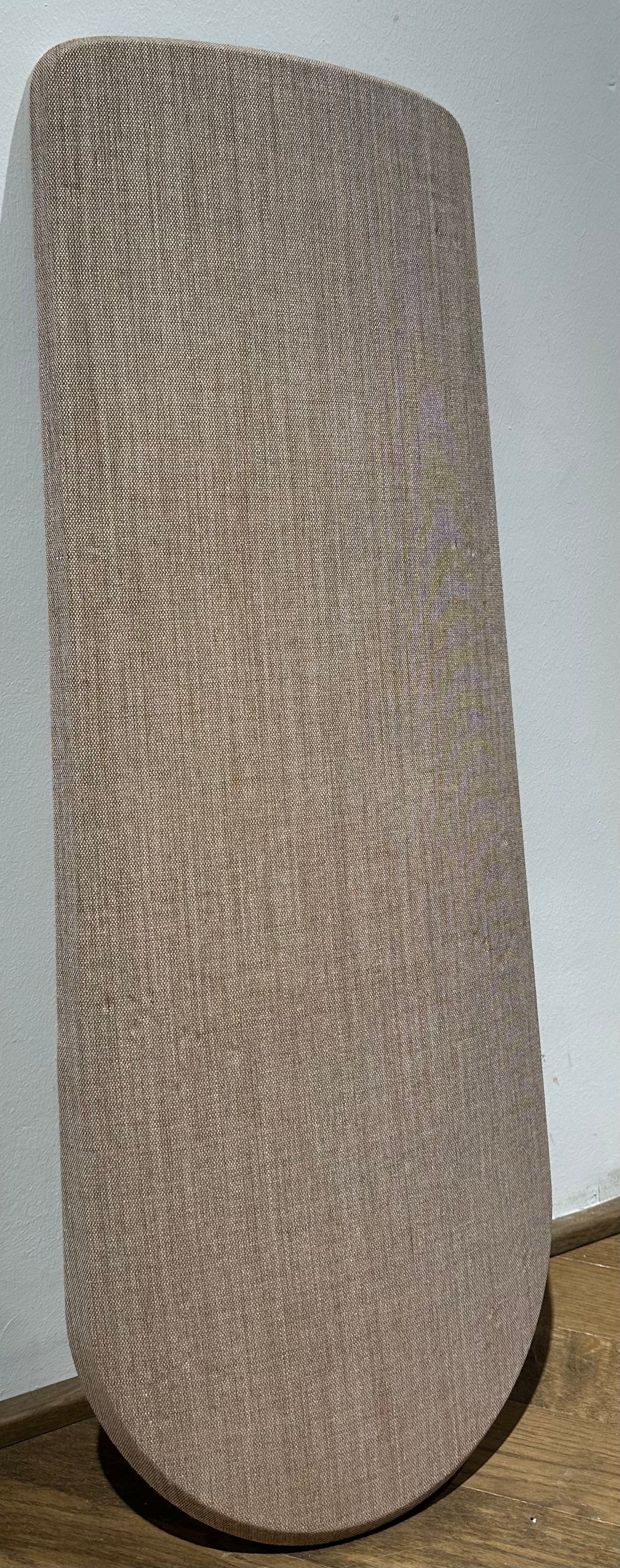 BeoLab 50 Frontstof Warm Taupe