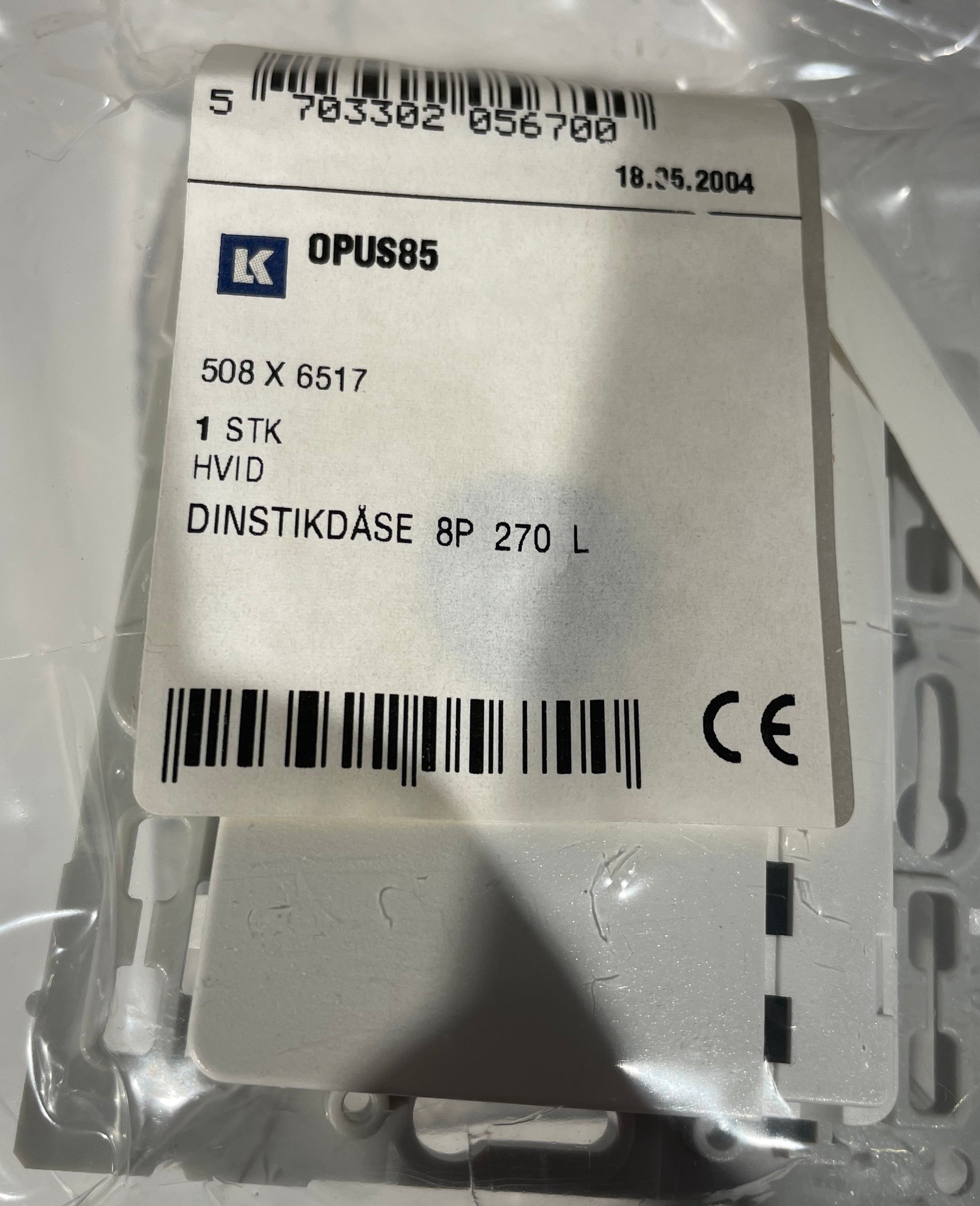 8 Pin DIN wall Socket White