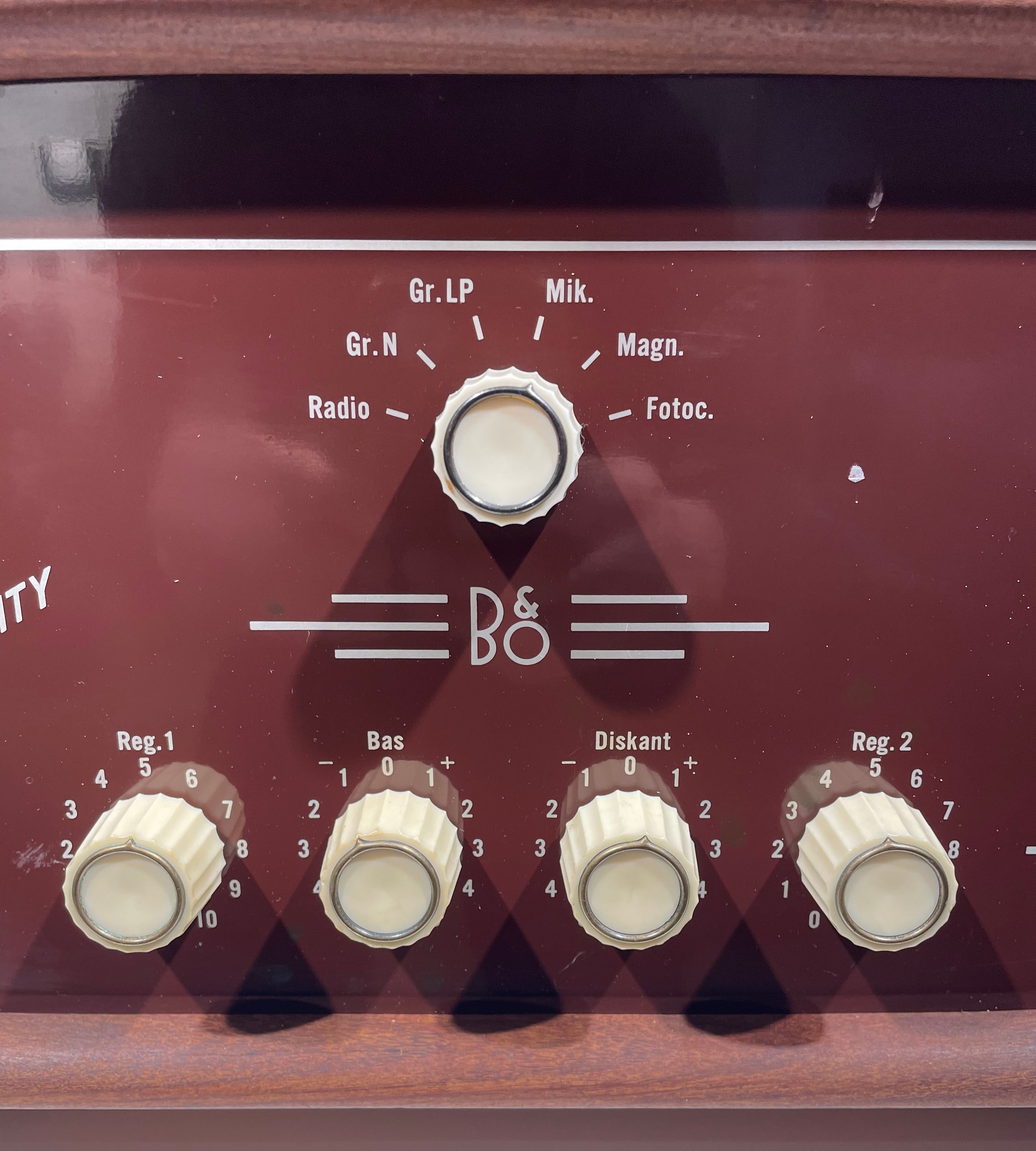 B&O Forstærker 911 H 44
