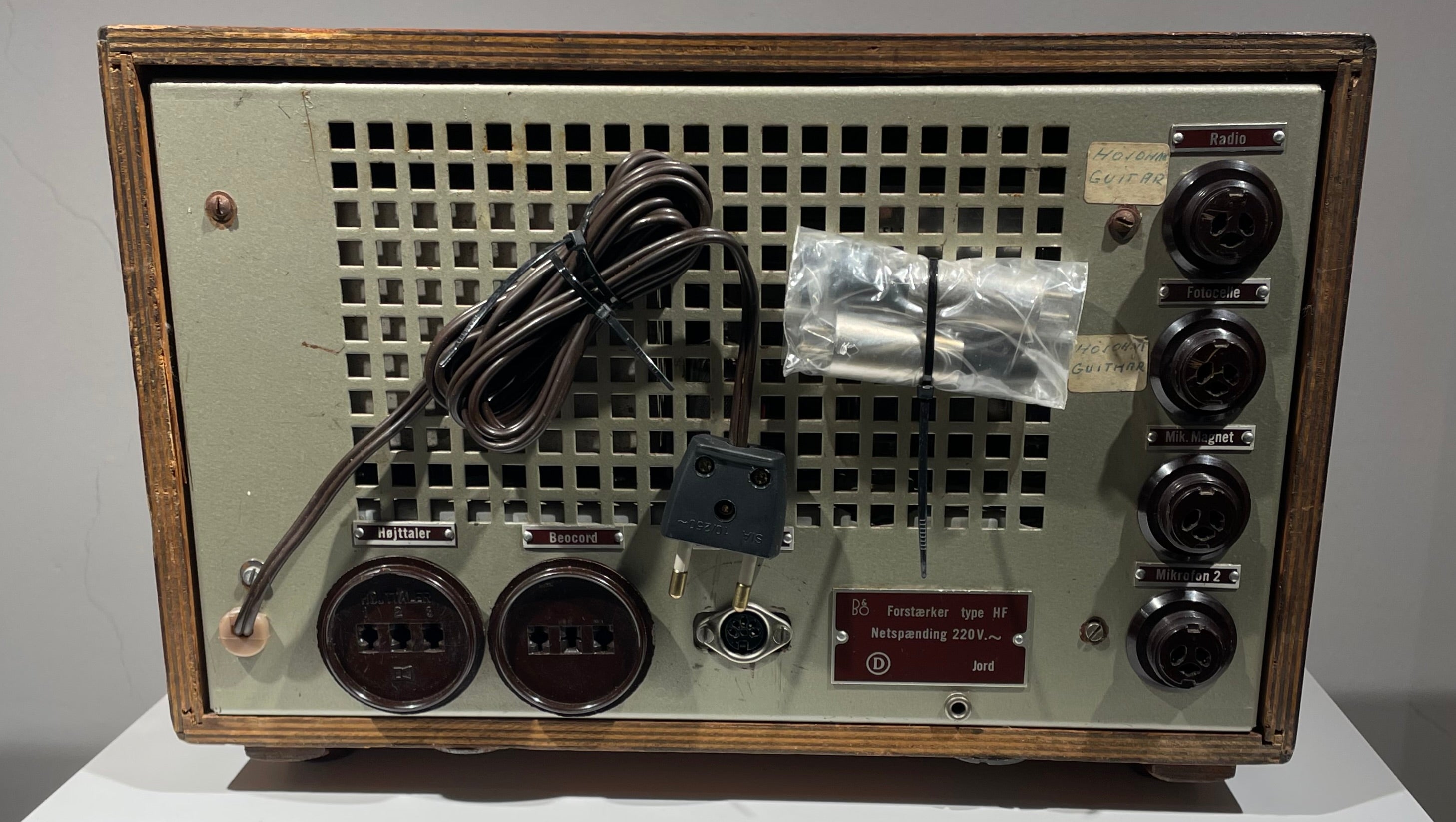B&O Forstærker 911 H 44
