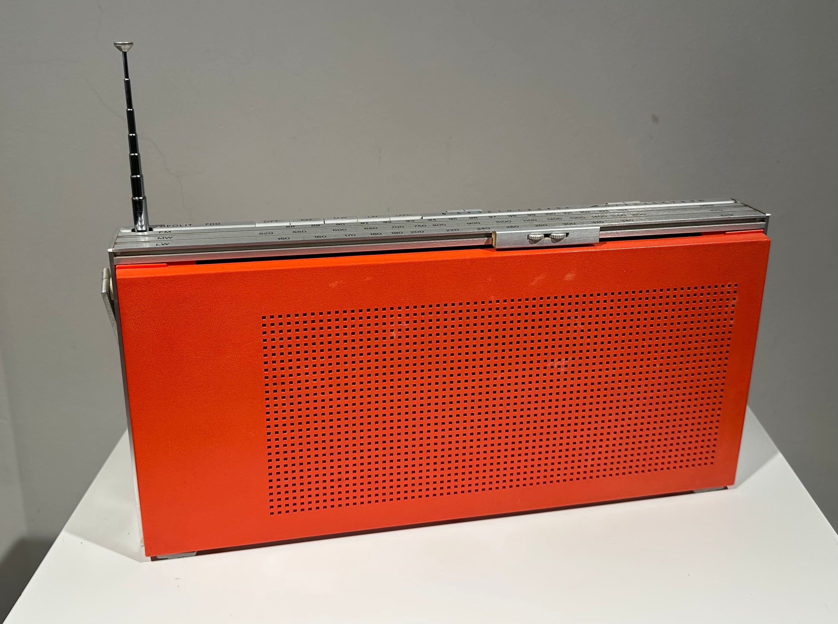 BeoLit 700 Rød (68466)