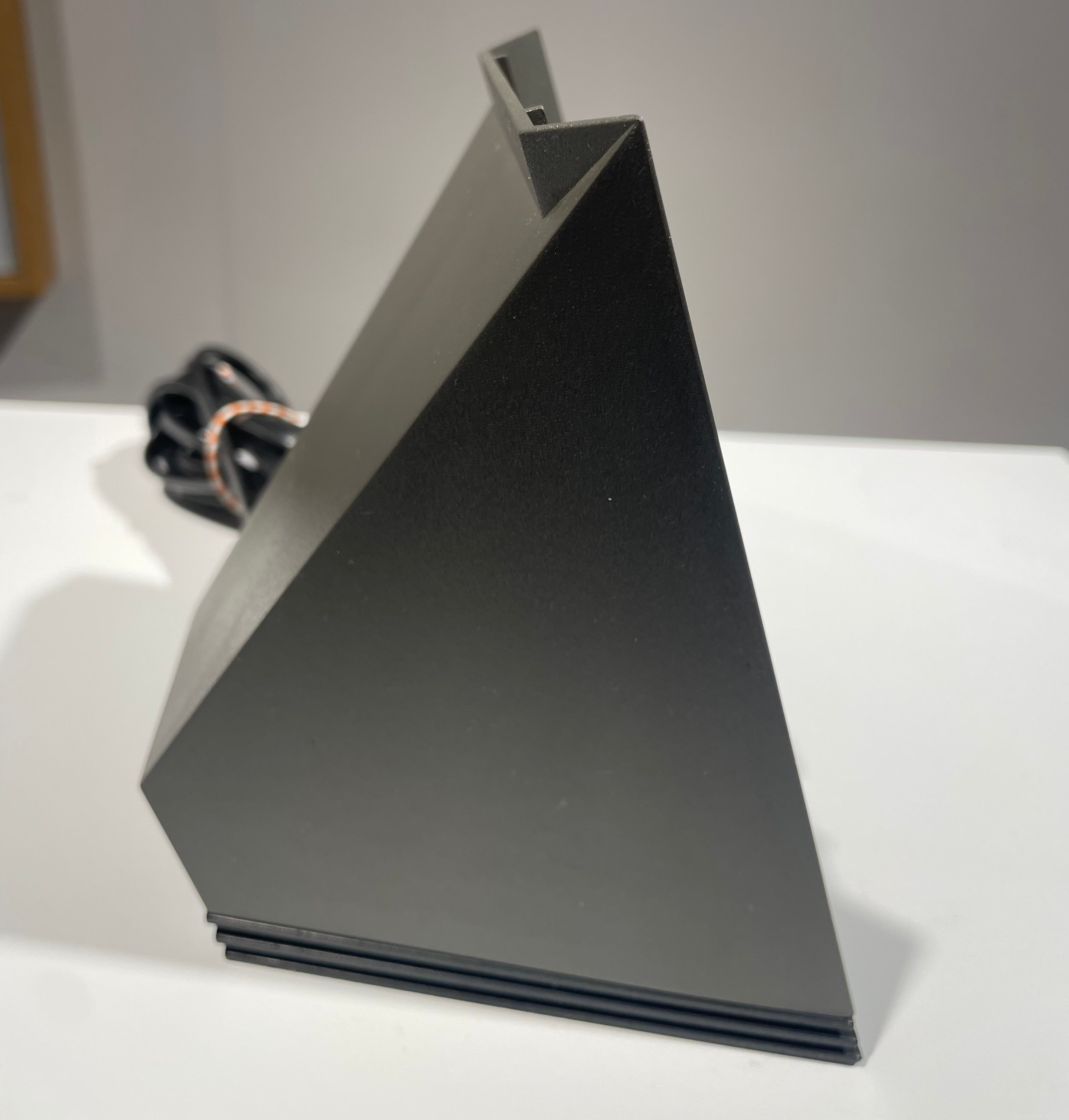BeoLink 7000 lader / bordstand (8867521)