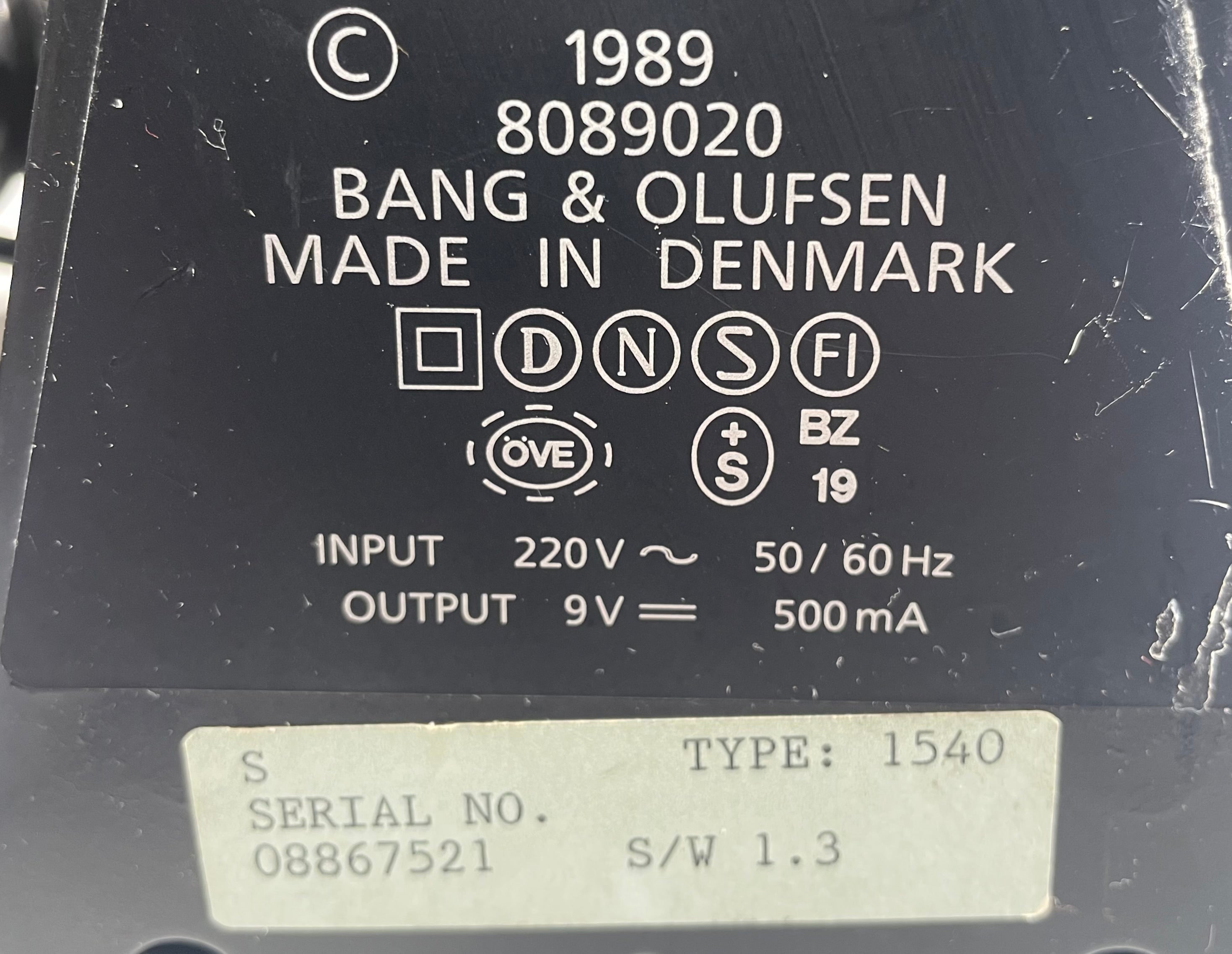 BeoLink 7000 lader / bordstand (8867521)