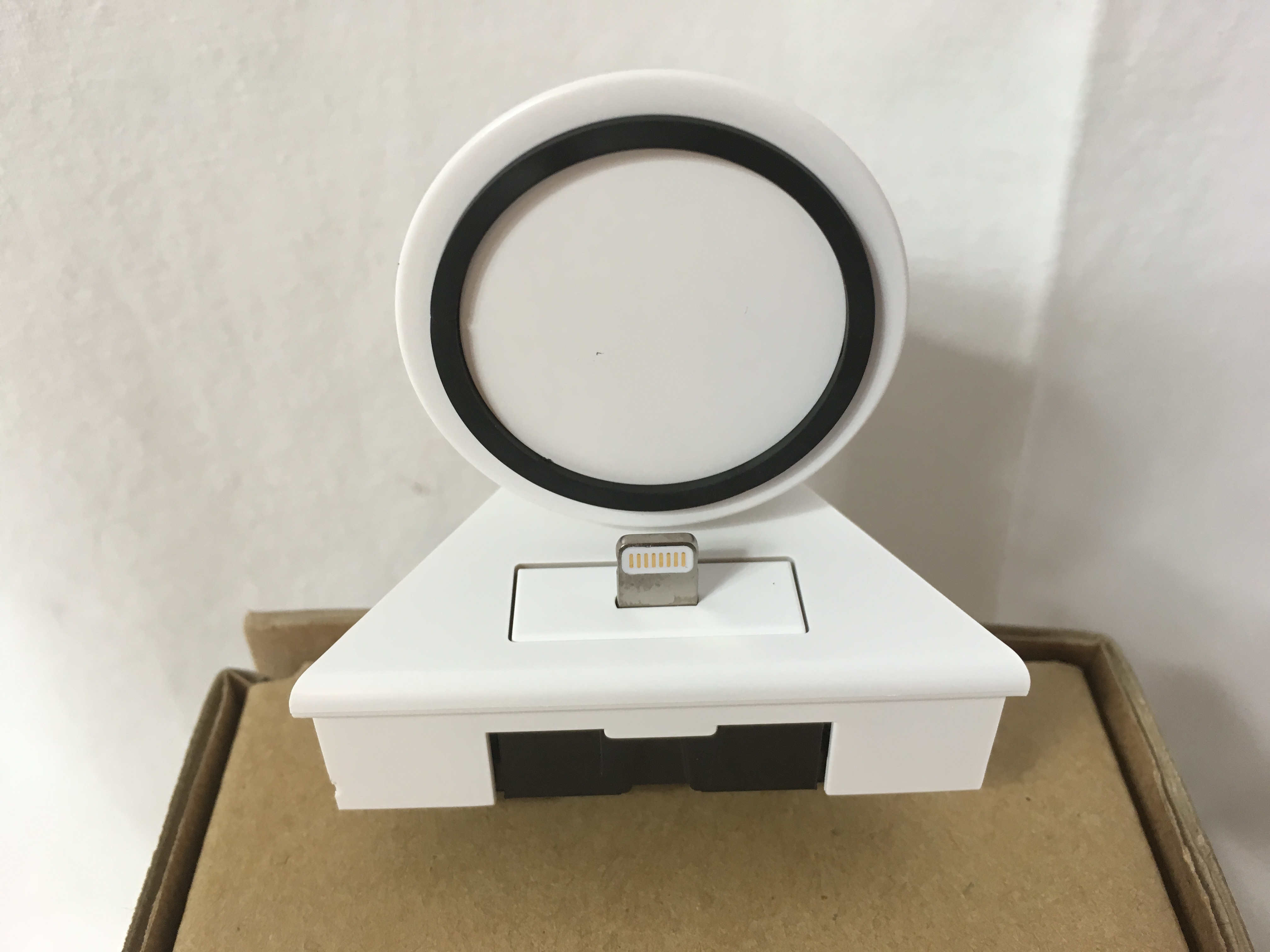 New Dock for BeoPlay A8 White