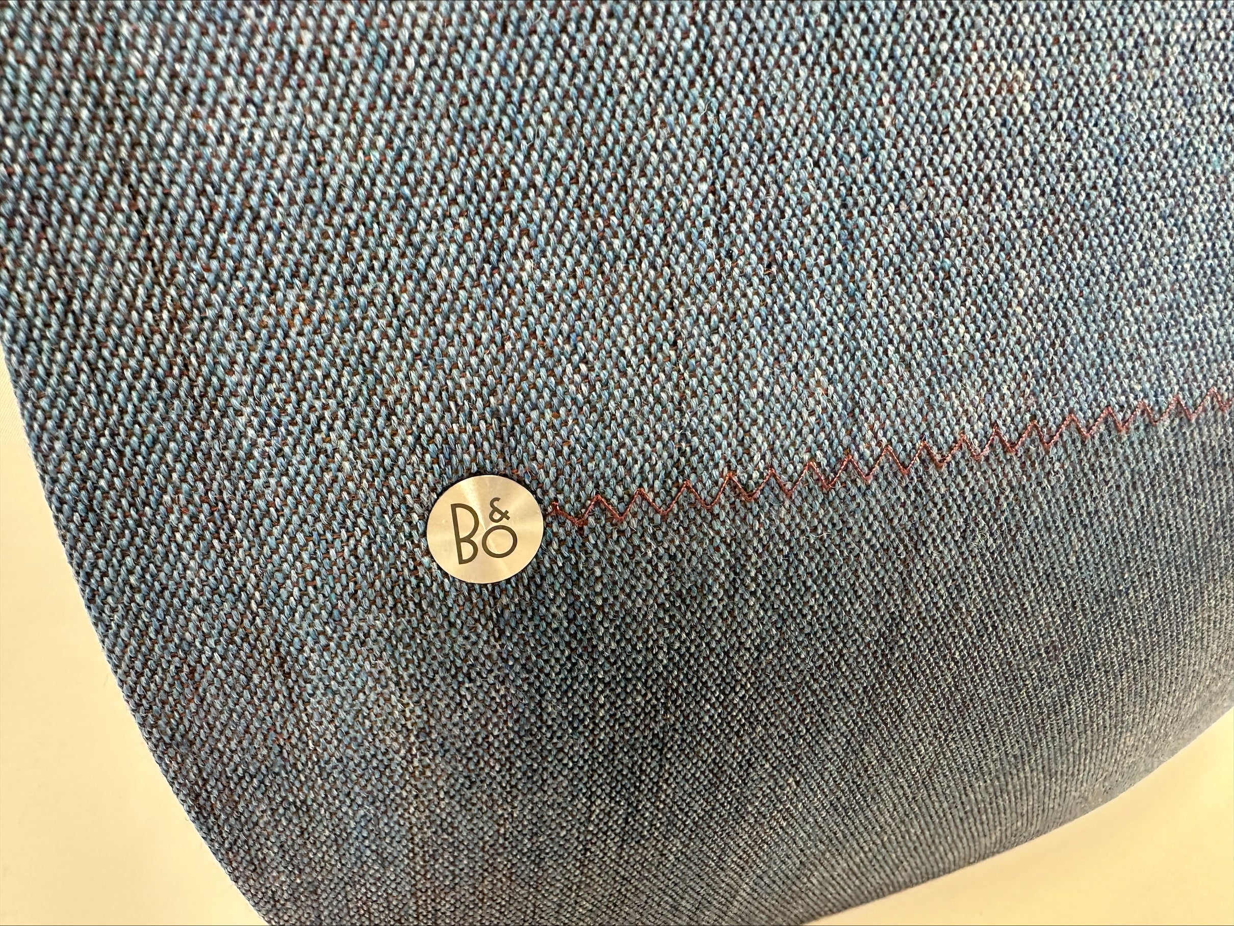 Beoplay A6 Frontstof Blå