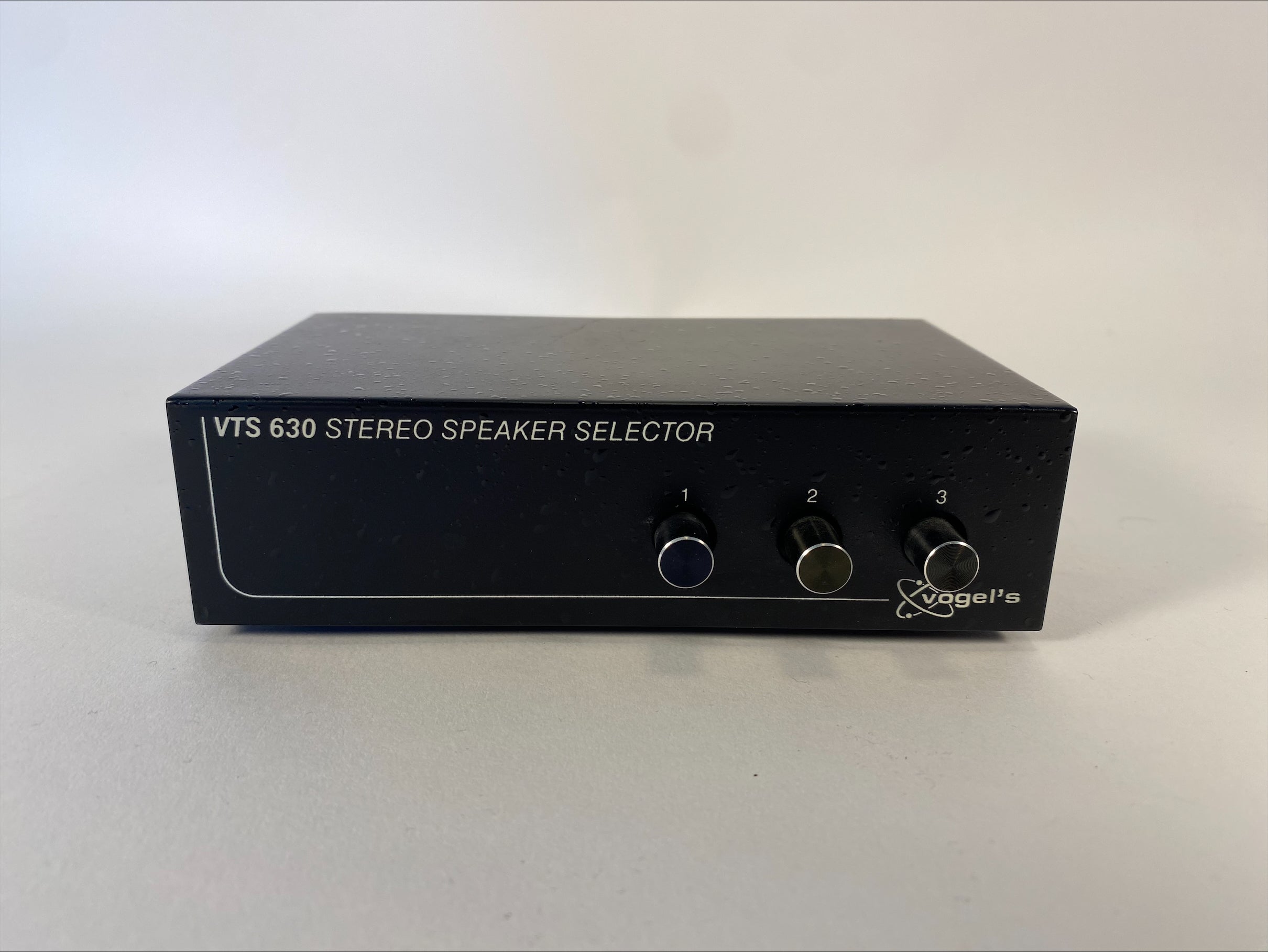 VTS 630 speaker box