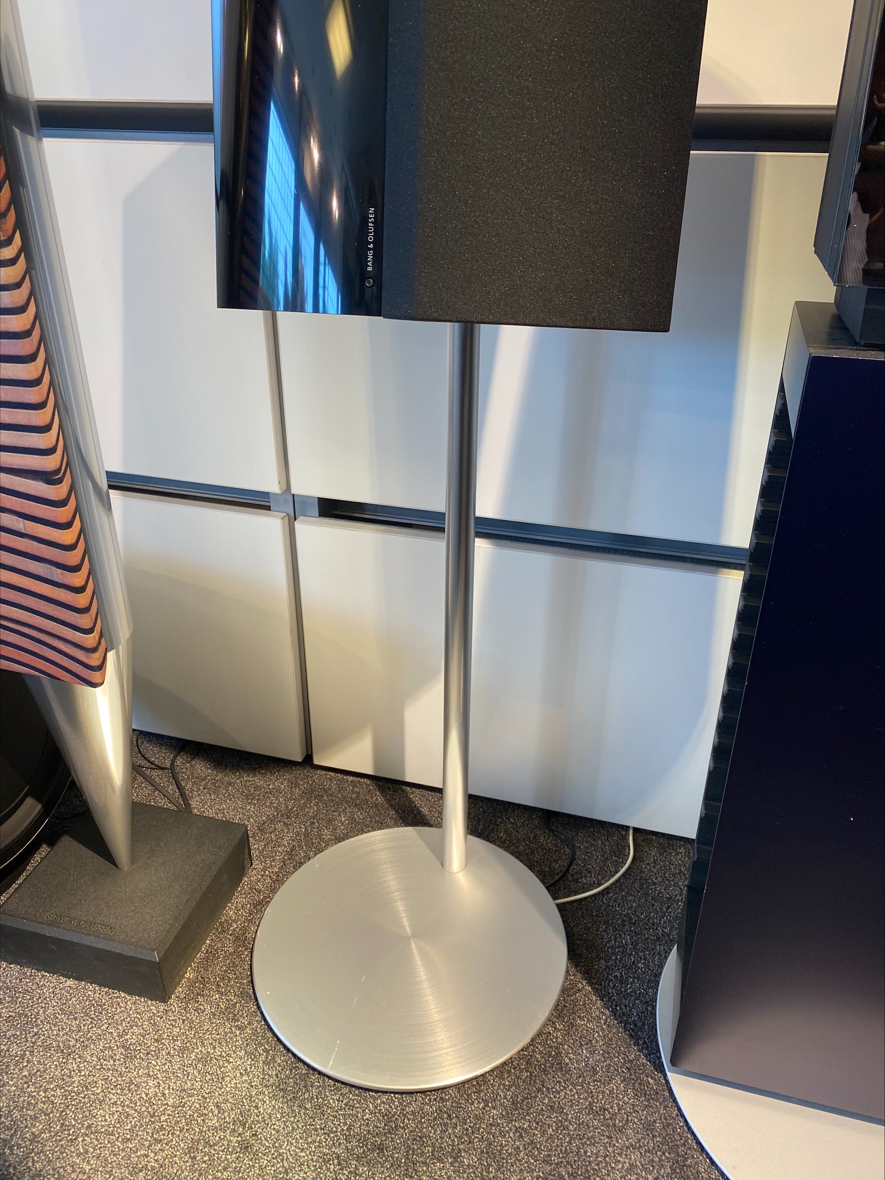 Gulvstand Beolab 4000